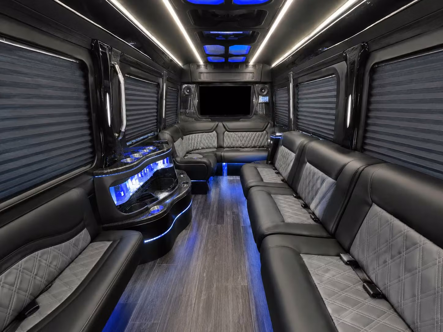 airport shuttle services for corporate travelers flying through atlanta